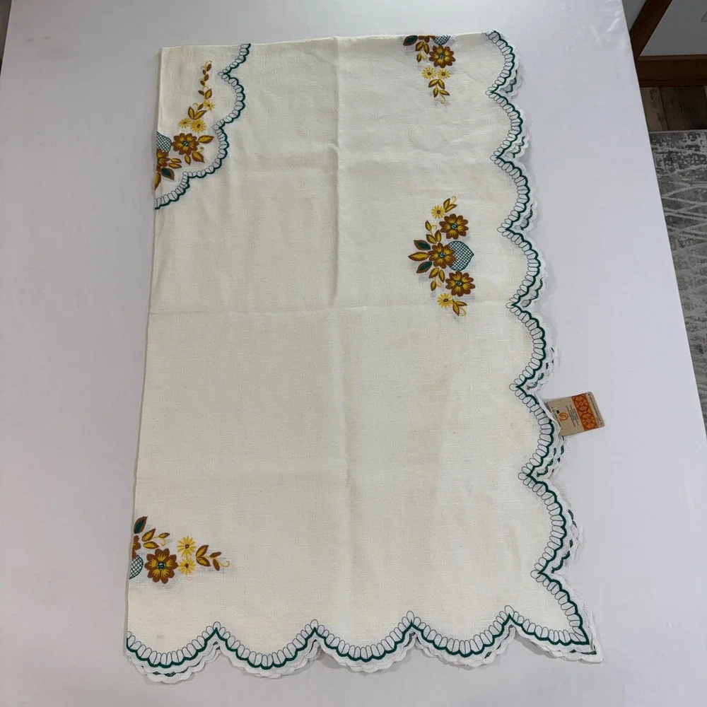 Vintage USSR Belarus Embroidered Tablecloth NOS Soviet Folk Linen 89x54 Tag
